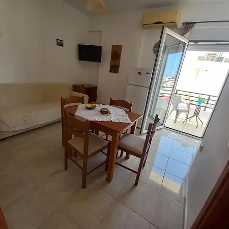 شقة Central Rooms Makrýgialos